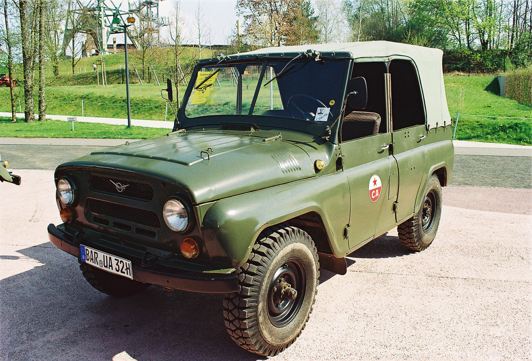 UAZ 469 ( UAZ-496 )